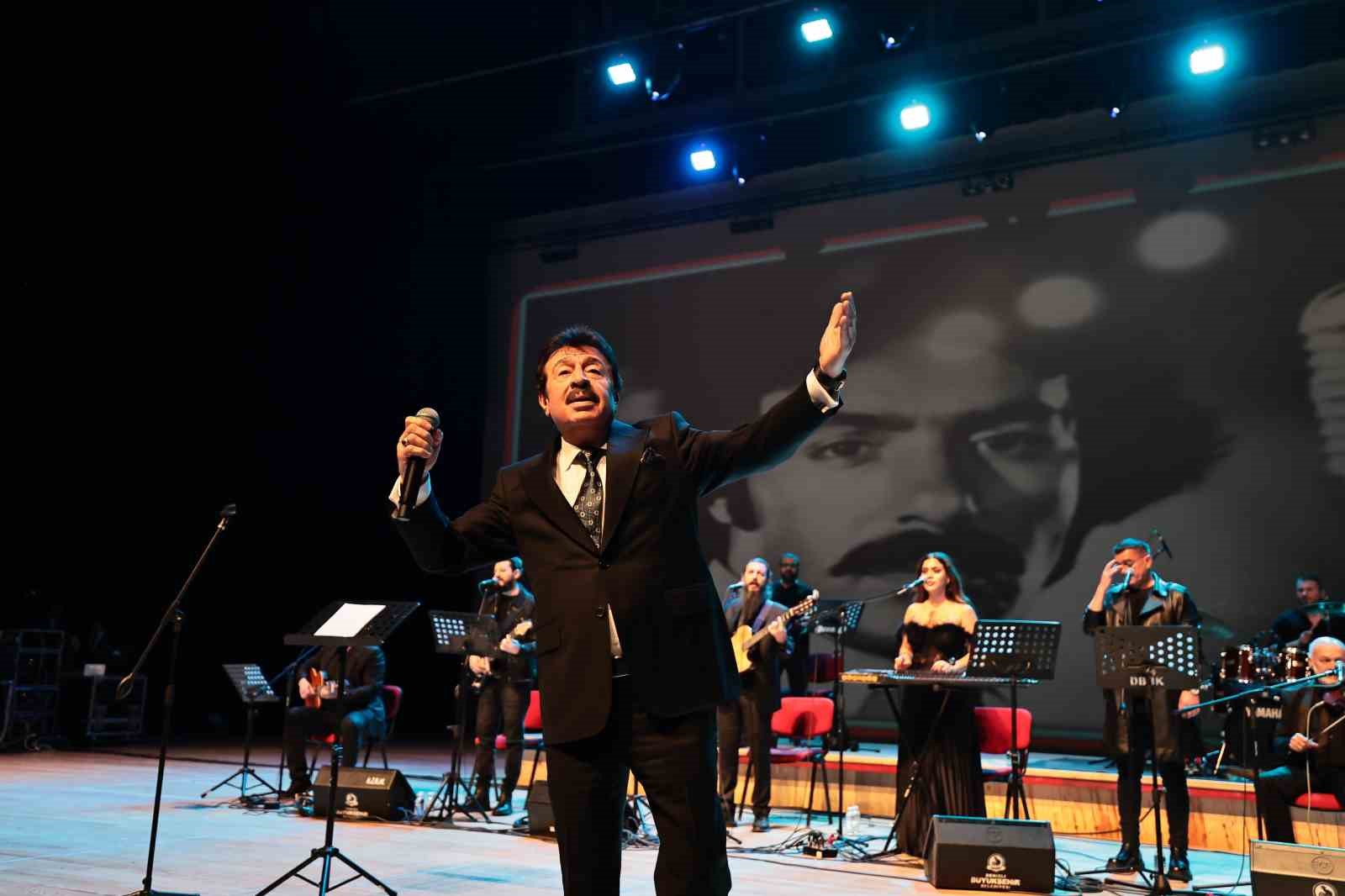 Denizli Büyükşehirden Ferdi Tayfur’un anısına muhteşem gece
