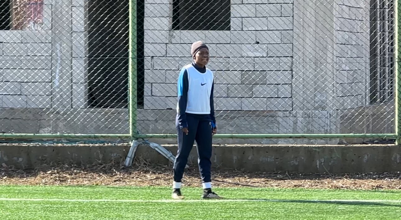 Afrikalı kadın sporcular Yüksekova’da mutlu
