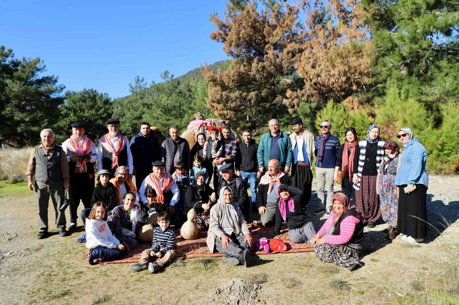 Alanya geleneksel Yörük oyunları gübüdük oyunu ile sona erdi
