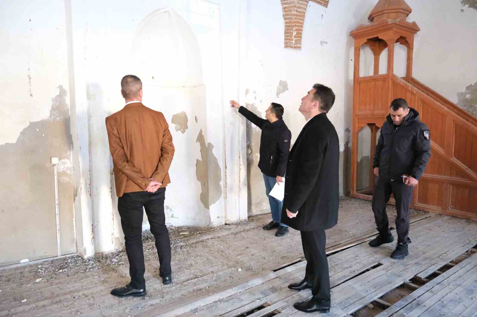 Tarihi Anadolu Selçuklu Camii yenileniyor
