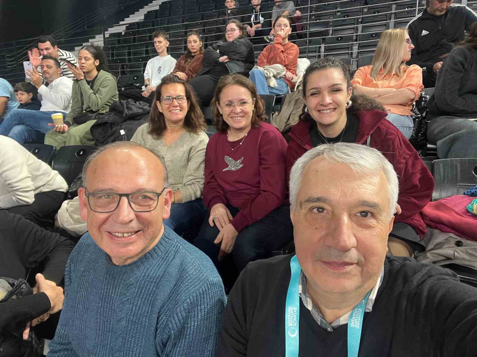 Manisa’nın tek kadın basketbol takımından büyük başarı
