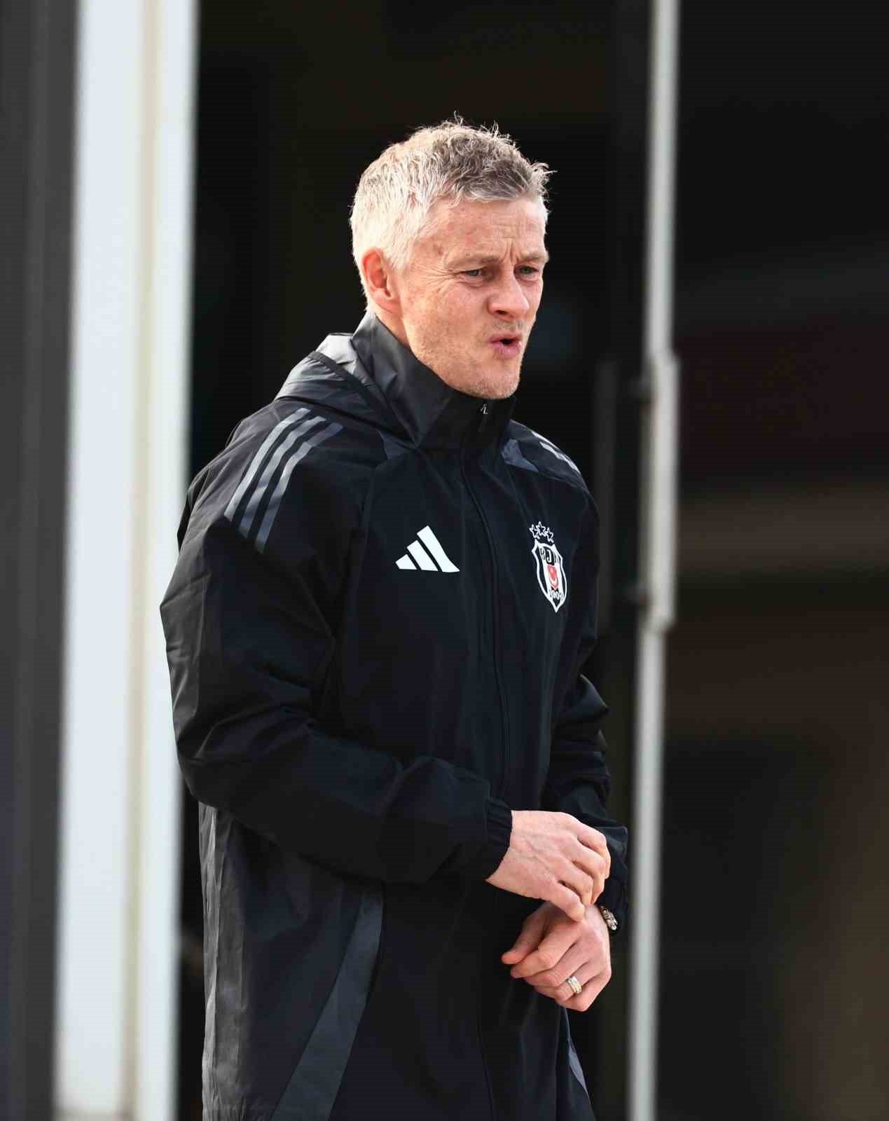 Beşiktaş’ta Ole Gunnar Solskjaer, ilk antrenmanına çıktı
