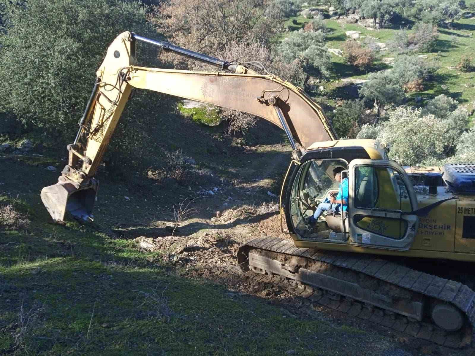 Aydın Büyükşehir Söke’de çalışmalarına devam ediyor
