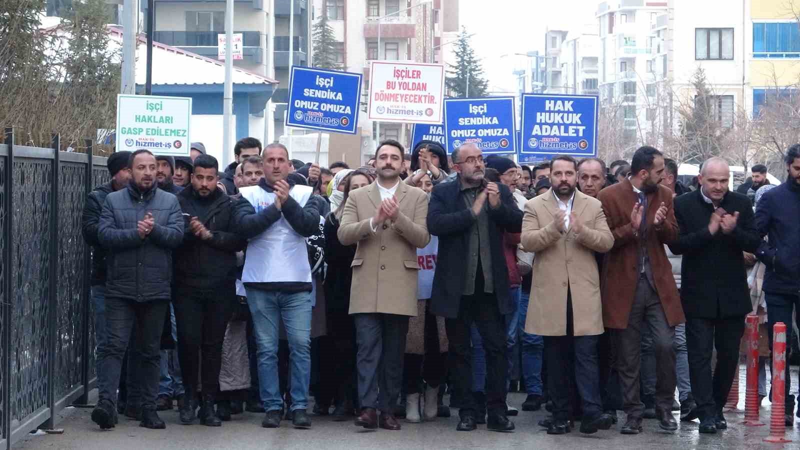 HAK-İŞ Genel Başkan Yardımcısı Kayabaşı’dan Van’da işten çıkarılan işçilere destek
