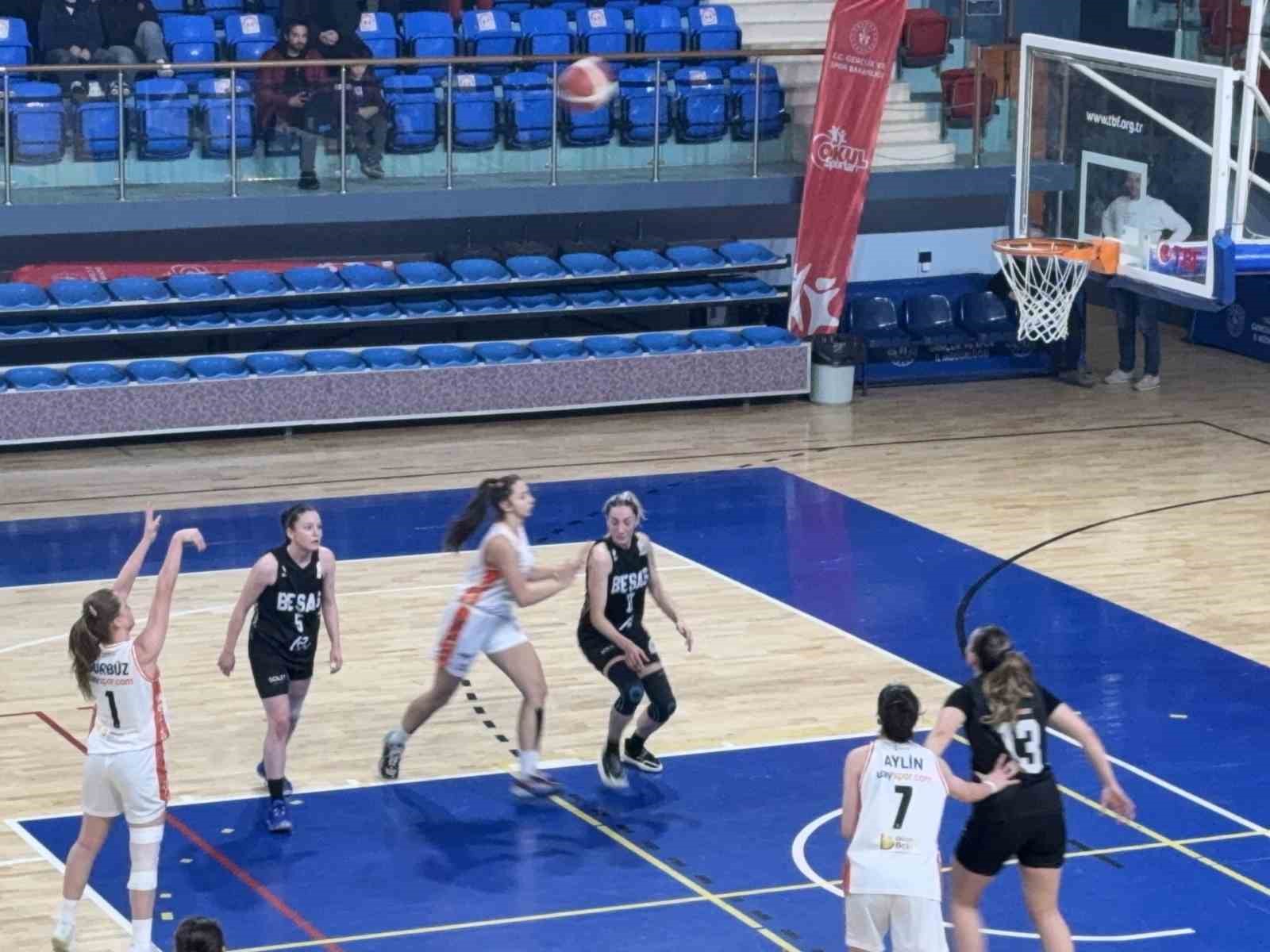 Kadınlar Bölgesel Basketbol Ligi: Düzce Atletik: 44 - Besaş Spor: 51
