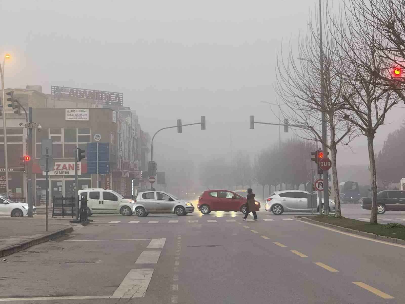 Sakarya’da sis etkili oluyor
