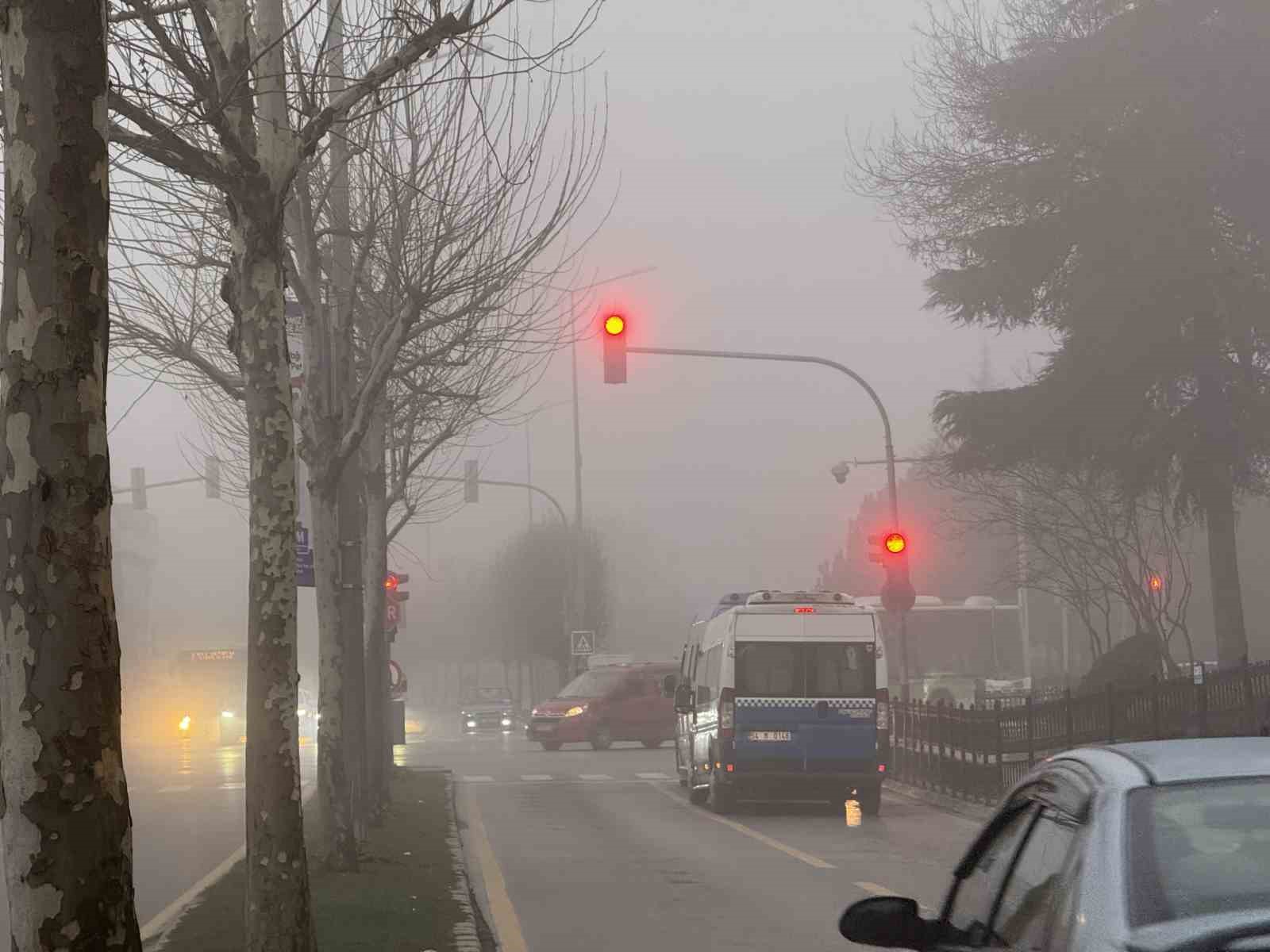 Sakarya’da sis etkili oluyor
