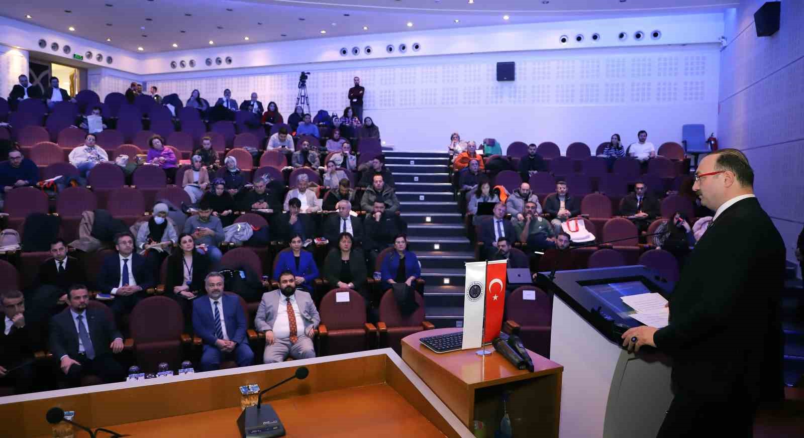 Atatürk Üniversitesi, Erasmus merkezi projeler bilgilendirme toplantısına ev sahipliği yaptı
