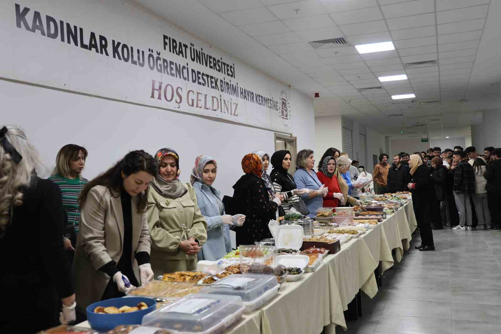 Fırat Üniversitesinden Türkiye’ye örnek etkinlik: Sınav haftasında 50 çeşit lezzet, öğrencilere moral oldu
