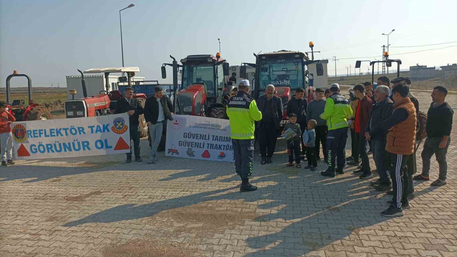 Jandarmadan 395 traktör sürücüsüne güvenlik trafik ve güvenli tarım eğitimi
