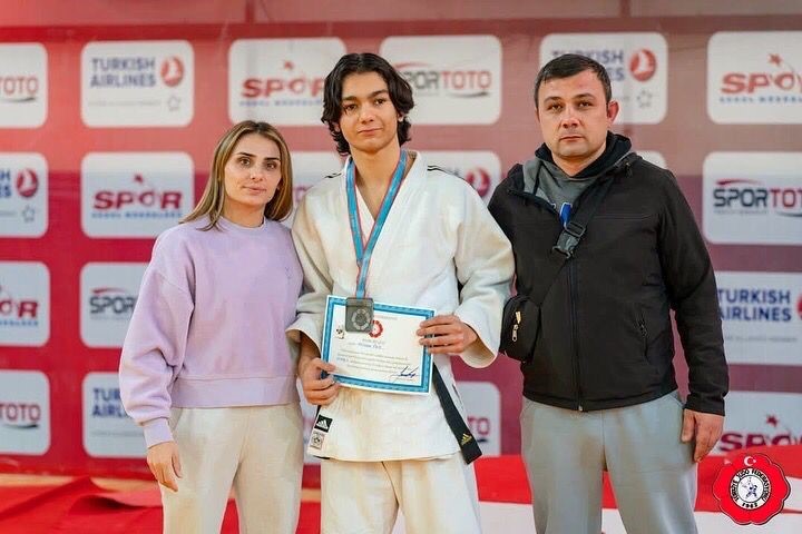 Judoda Denizlili Nazifhan Özen Türkiye Milli Takımına seçildi
