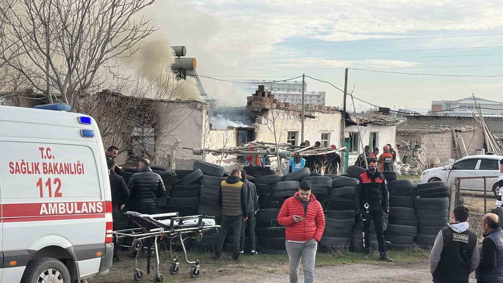 Aksaray’da 3 yaşındaki çocuk yangında hayatını kaybetti
