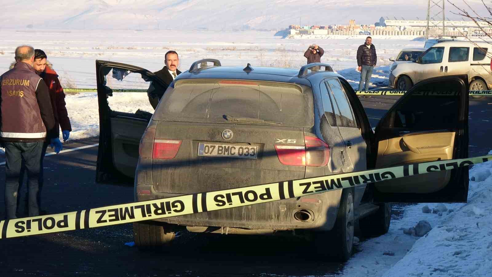 Kardeşini silahla öldürdü ardından kendini vurdu
