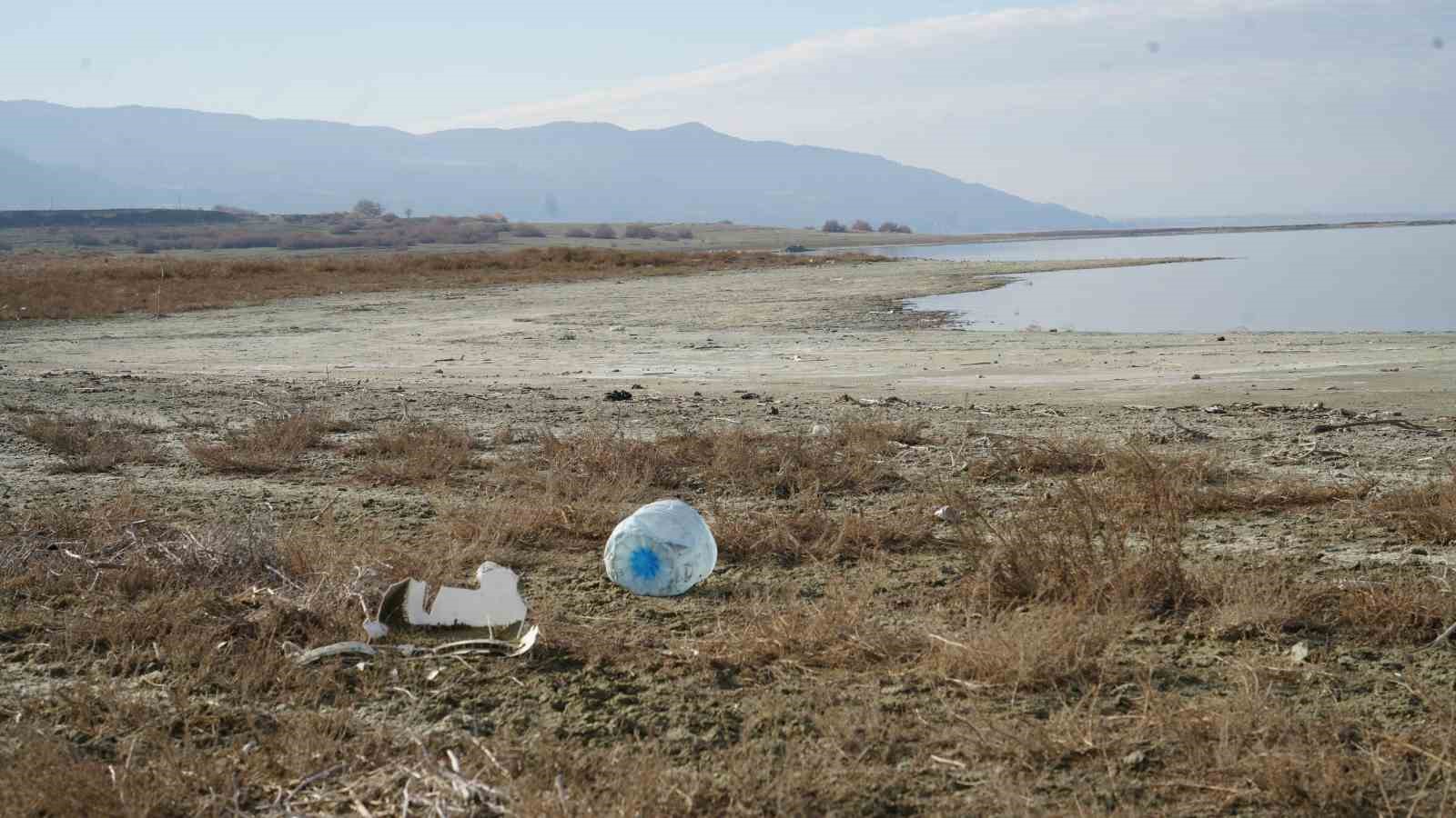 Burdur Gölü’nde alarm: Su seviyesi yarım asırda 21 metre düştü
