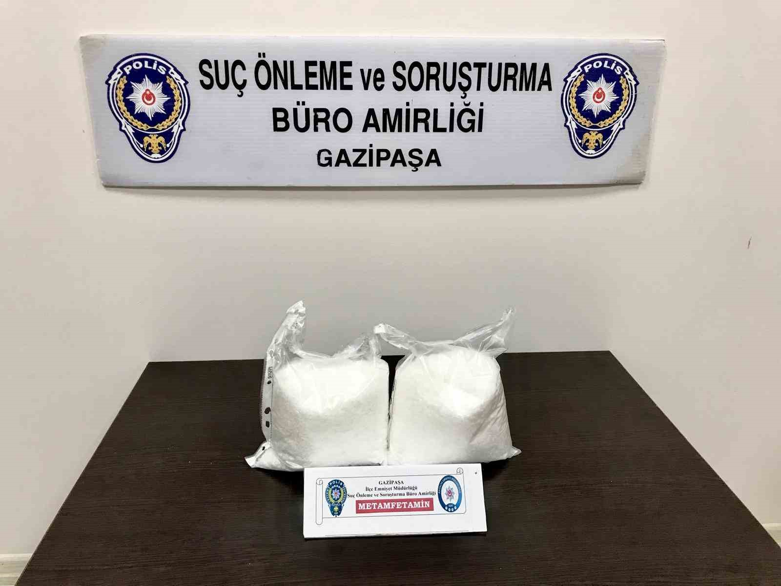 Antalya’da son 1 haftada 11 kilogram skunk ele geçirildi
