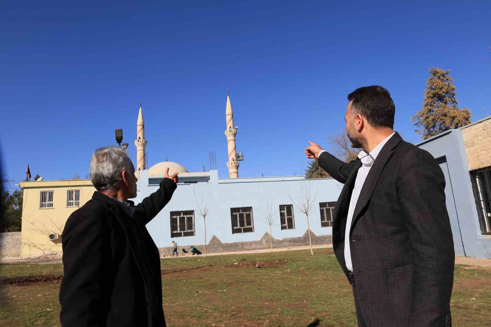 Minareye takılan baz istasyonu 15 yıl sonra kaldırıldı
