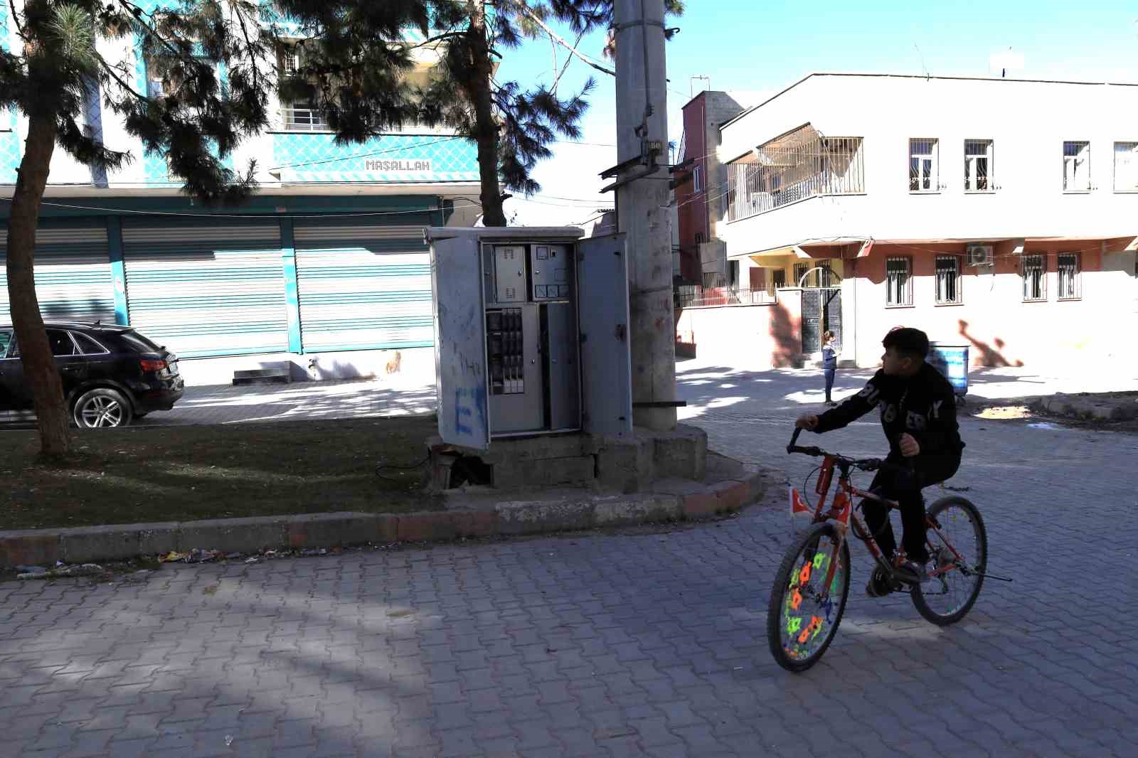 DEDAŞ’ın açık bırakılan trafoları ölüm tehlikesi saçıyor
