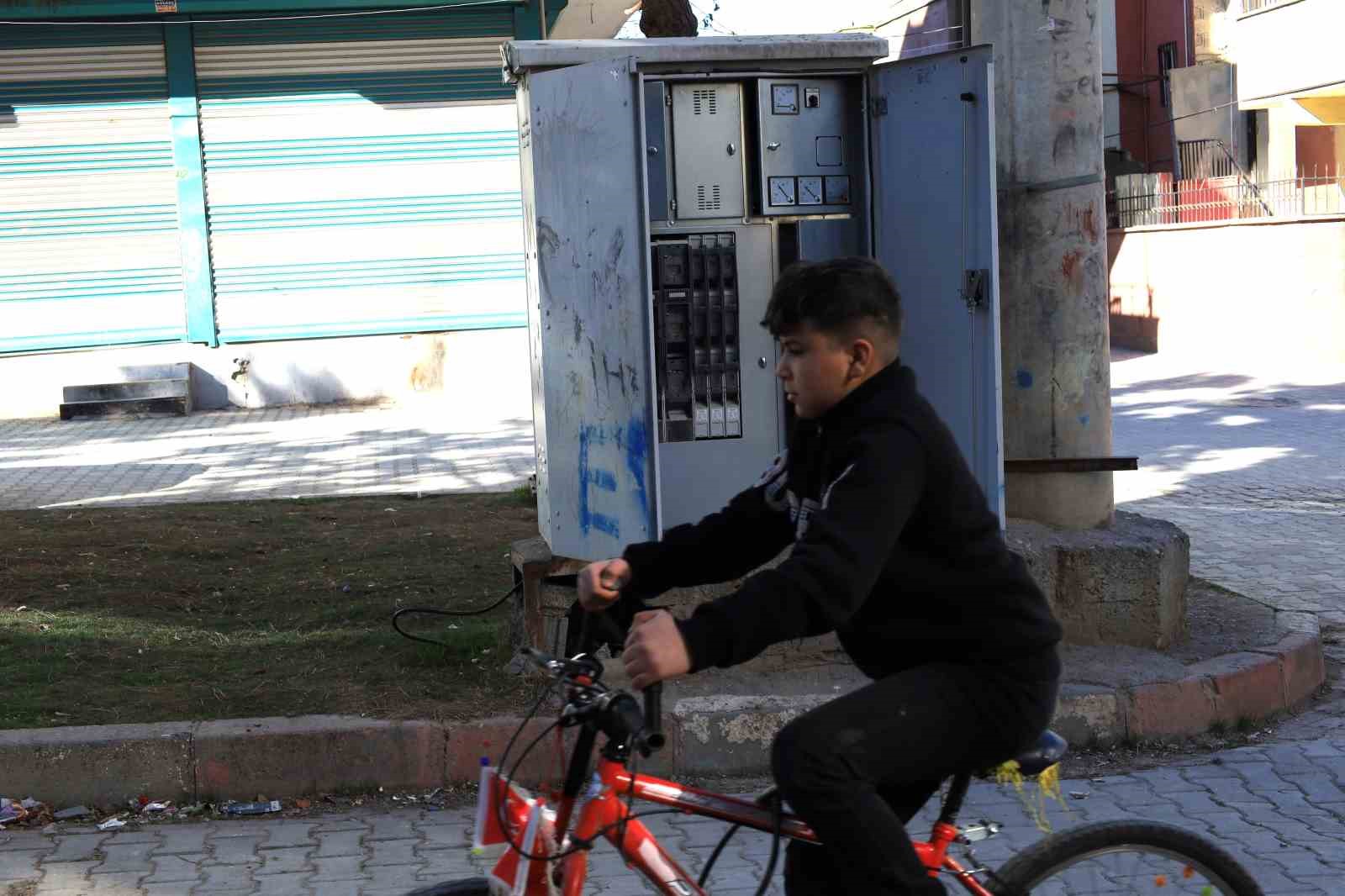 DEDAŞ’ın açık bırakılan trafoları ölüm tehlikesi saçıyor
