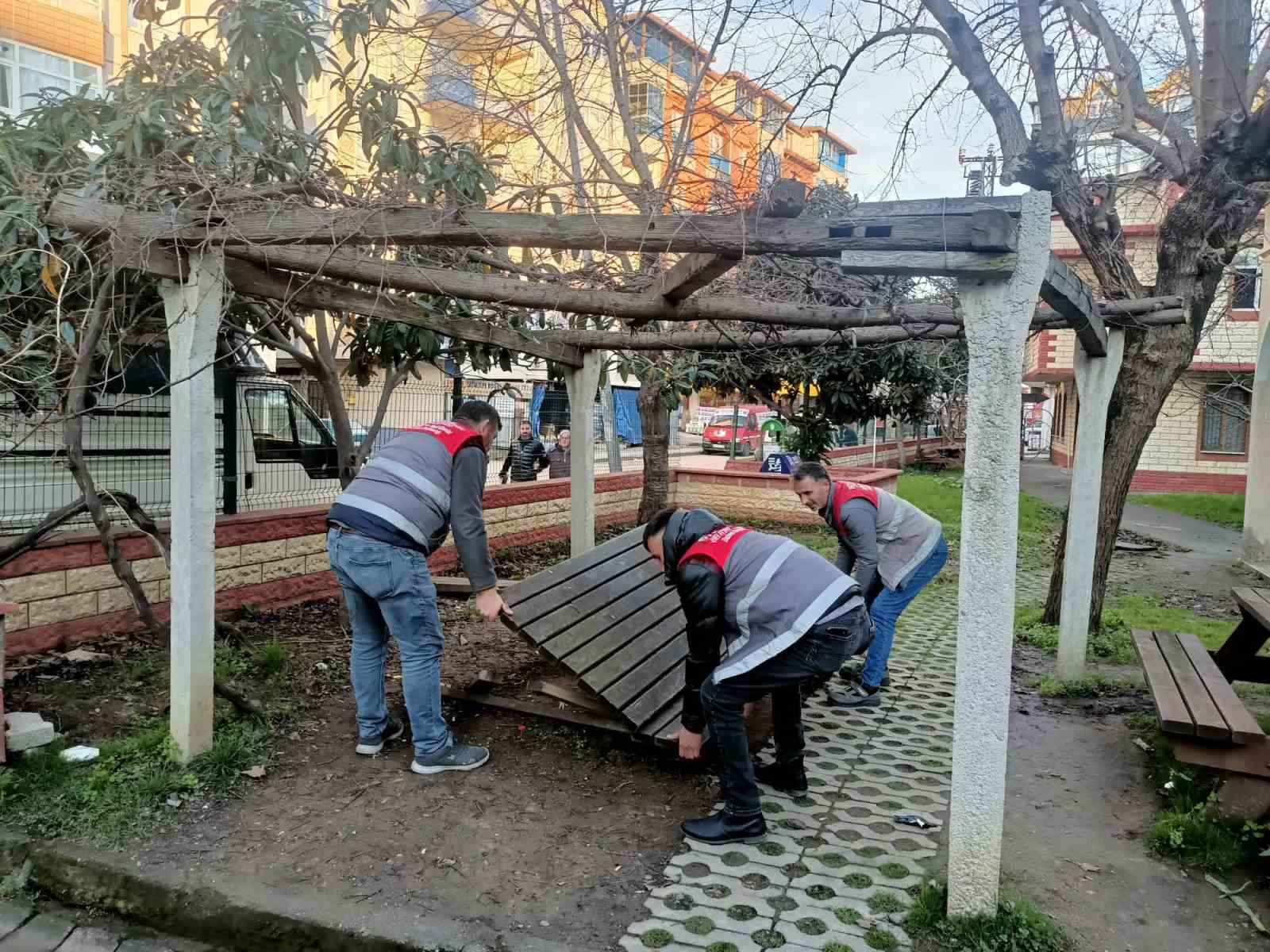 Ordu’da deforme olan kent mobilyaları yenileniyor
