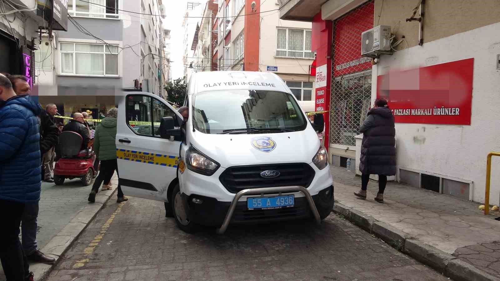 Kendini doğal gaz borusuna asan genci vatandaşlar kurtardı
