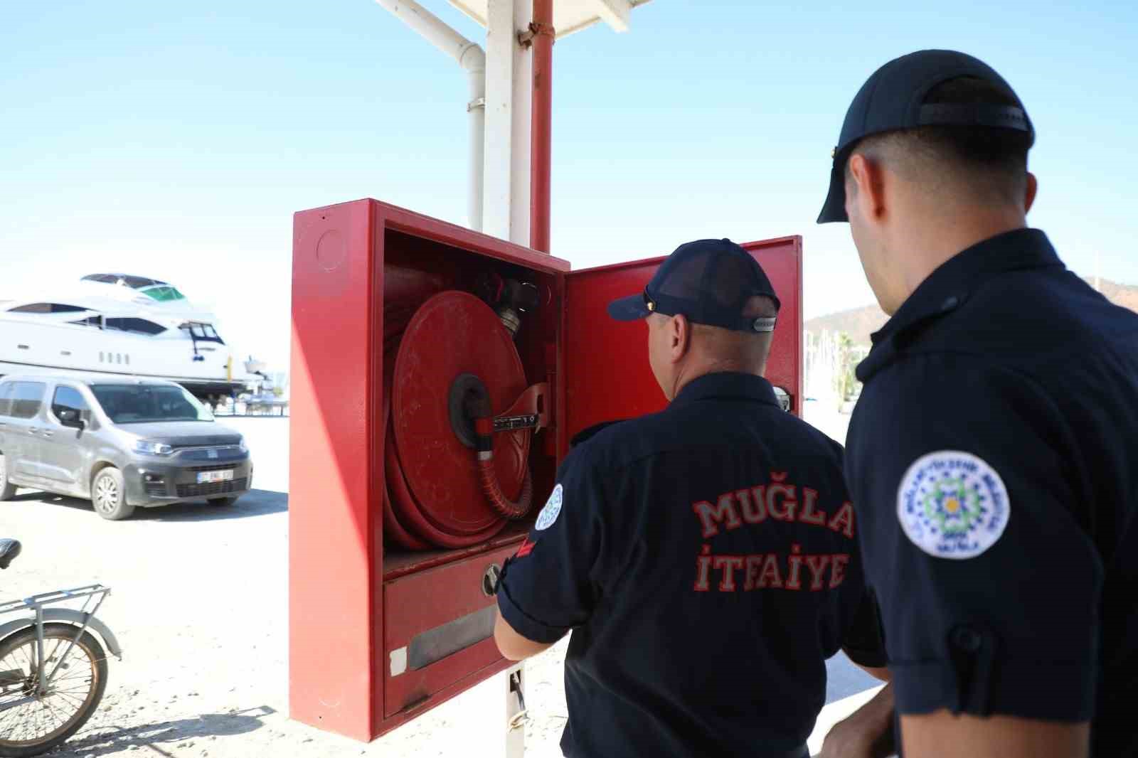 Muğla Büyükşehir İtfaiyesi’nden yangınlara karşı önleyici faaliyetler
