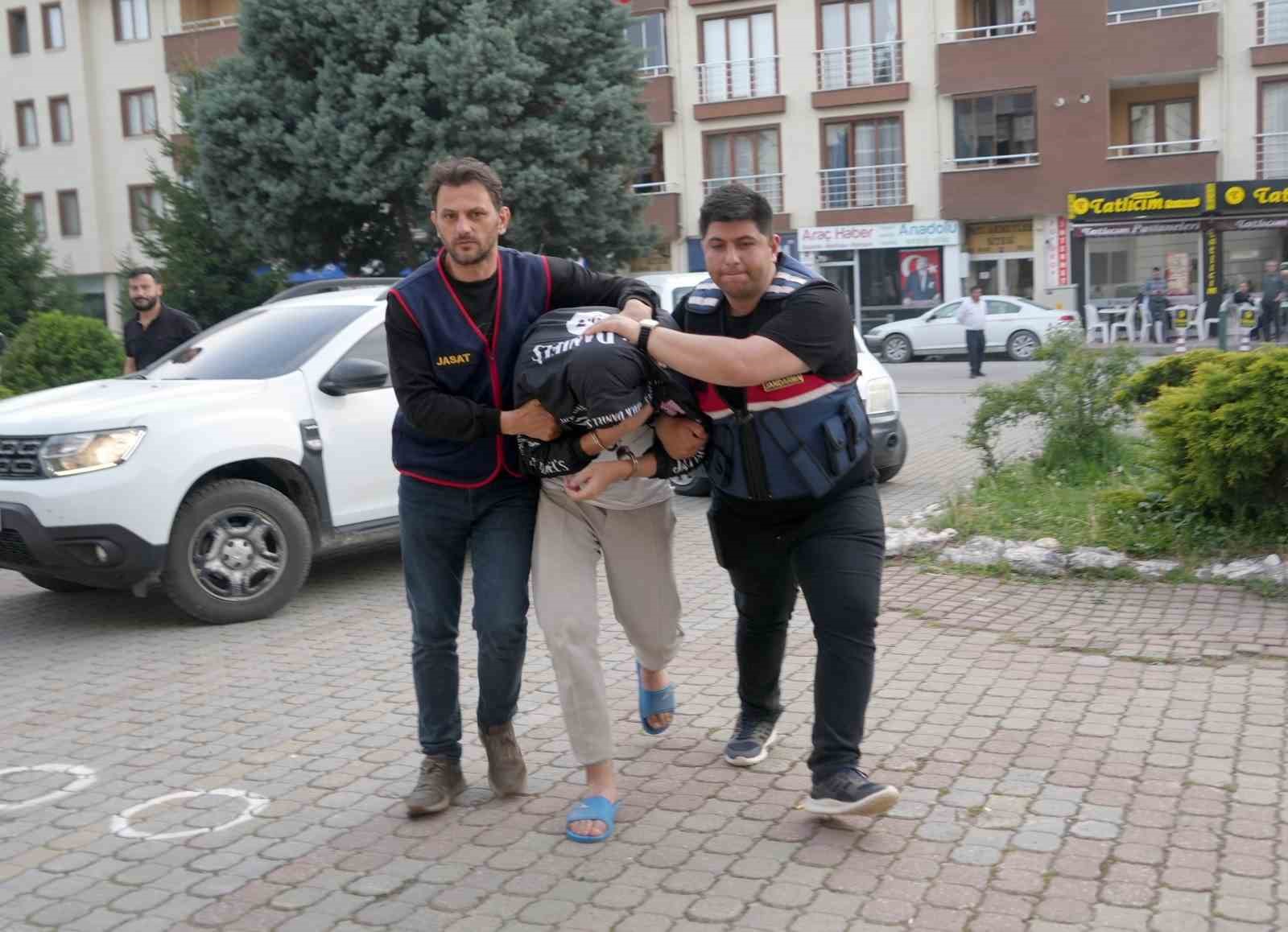 Aracına bindiği taksiciyi ormanda öldüren sanığın yargılanmasına devam edildi
