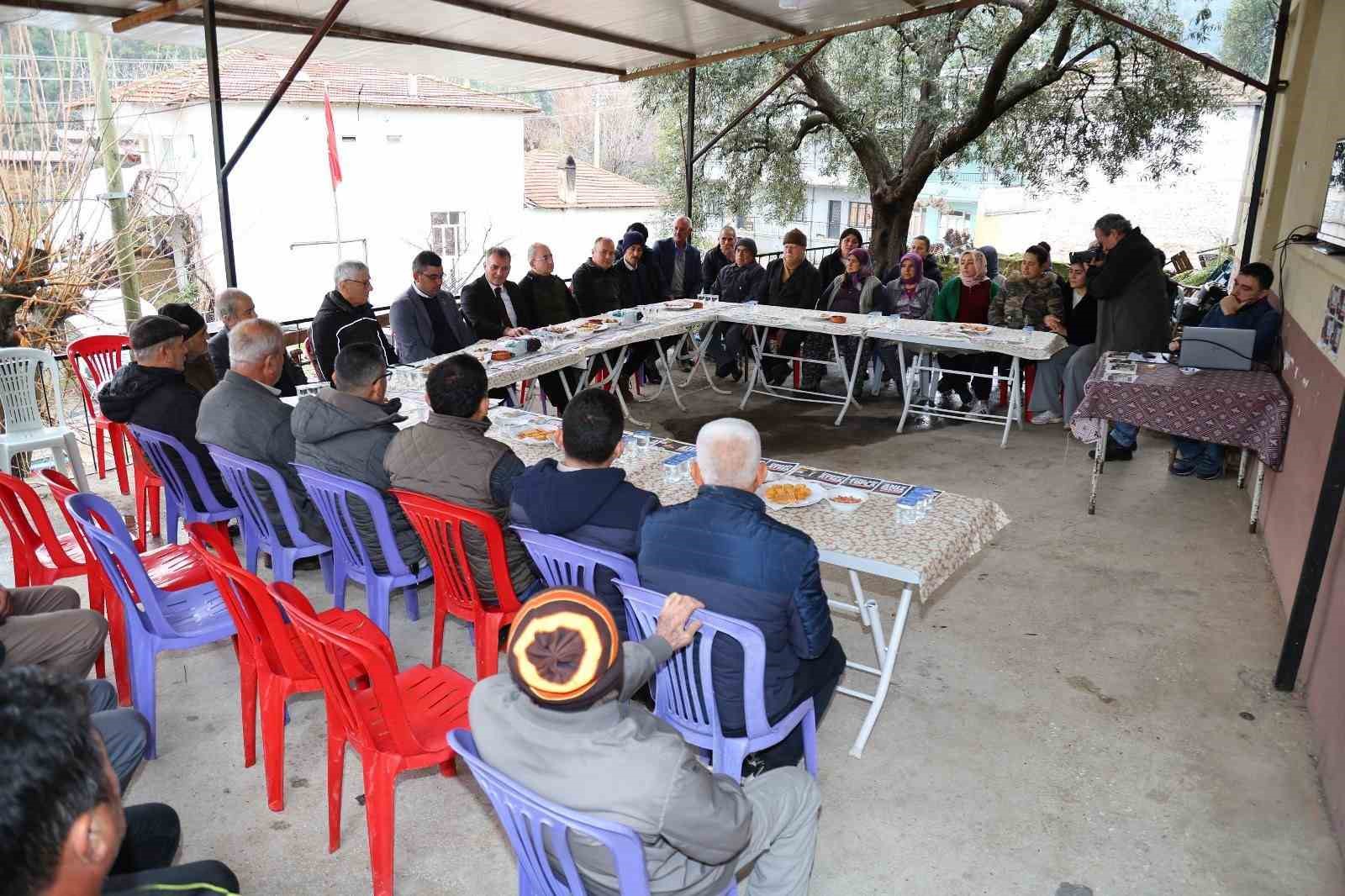 Muğla Orman Bölge Müdürü Ülküdür, Karacasu’daki bilgilendirme toplantısına katıldı
