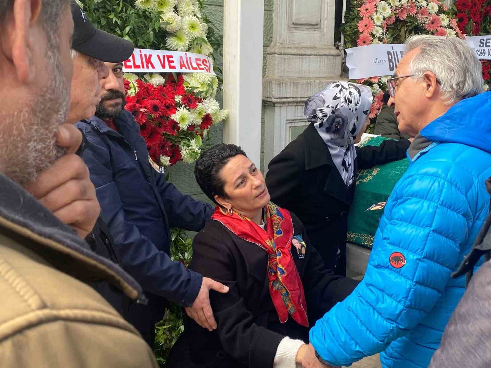 Otel yangınında hayatını kaybeden Özüm Karataşlı’nın annesi: 