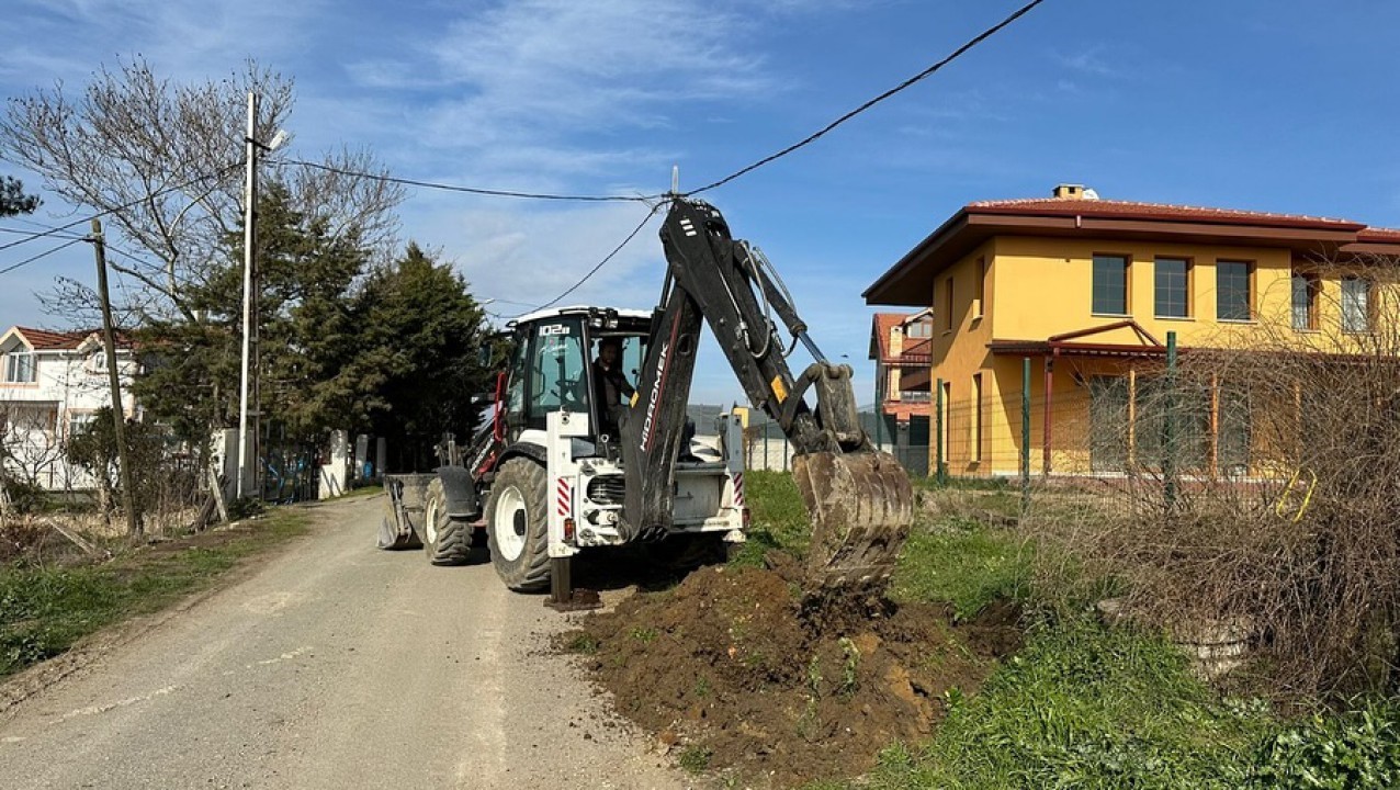 Silivri’de altyapı ve yol çalışmaları hız kesmeden devam ediyor
