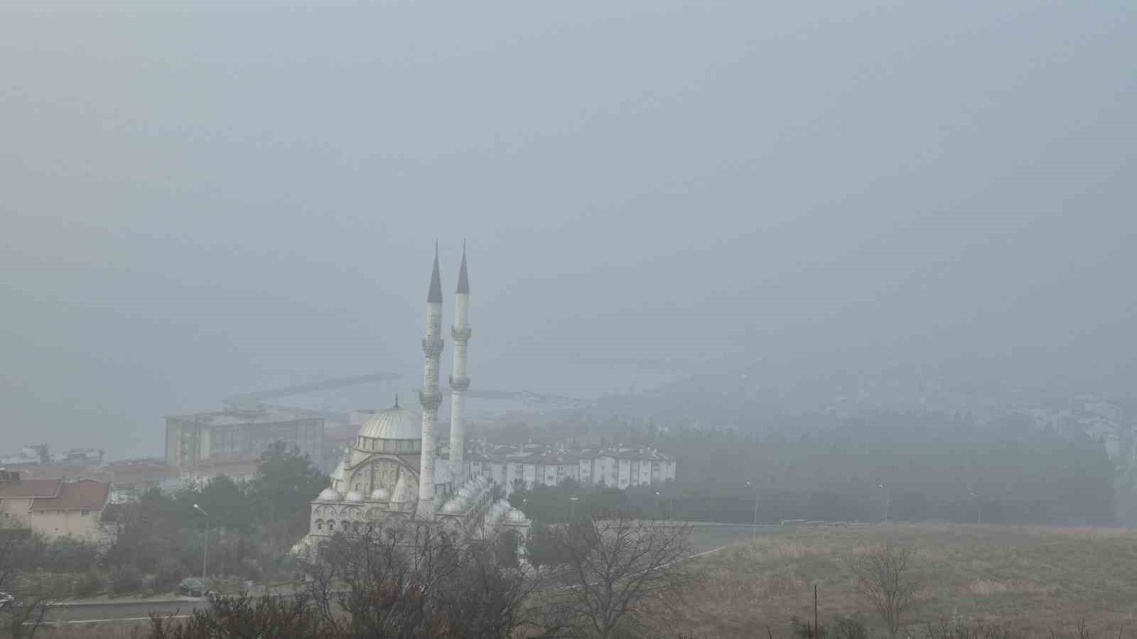 Tekirdağ’da yoğun sis: Sis şehri kapladı
