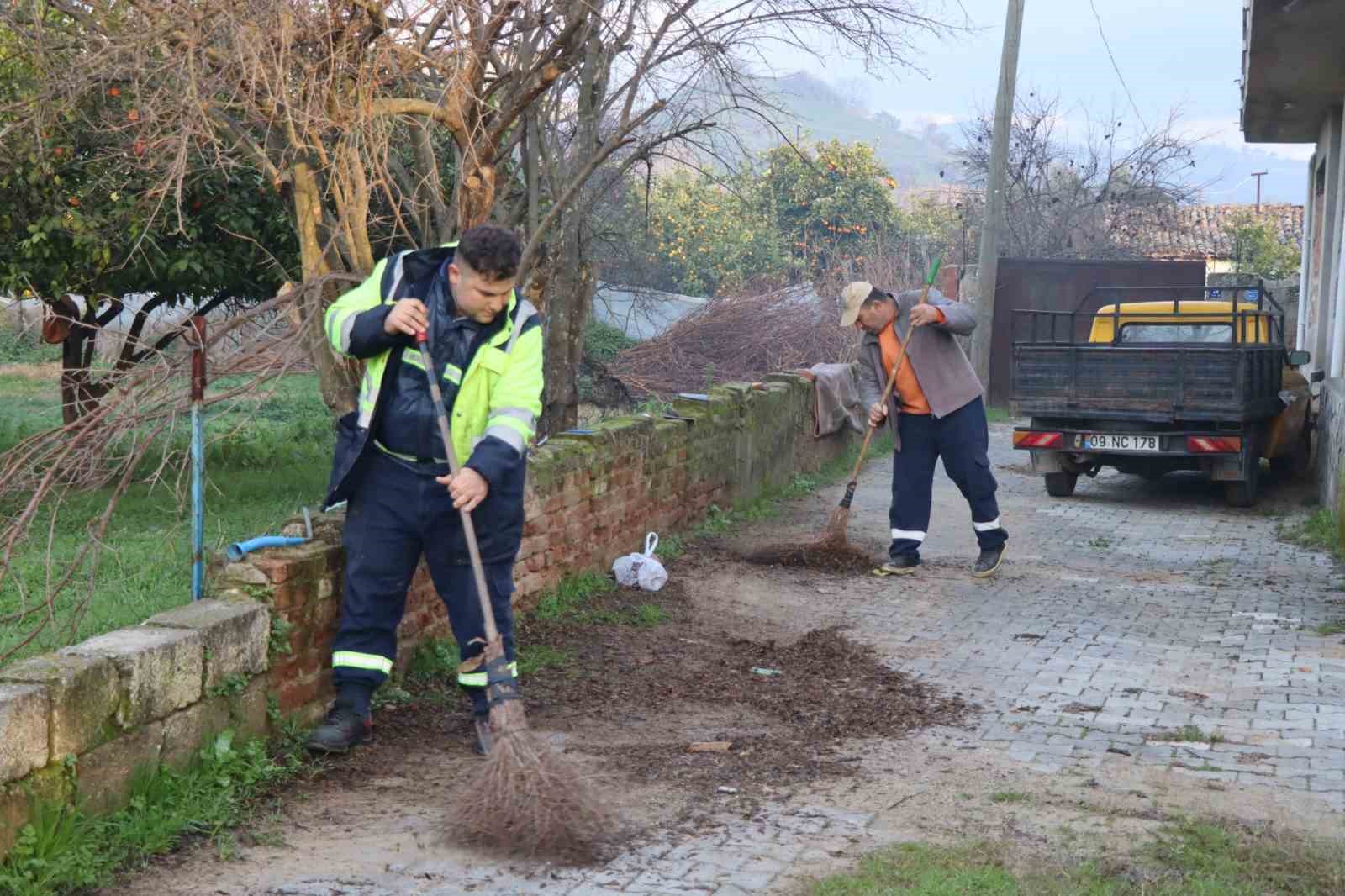 Nazilli Belediyesi ekipleri Dallıca’da temizlik çalışması gerçekleştirdi
