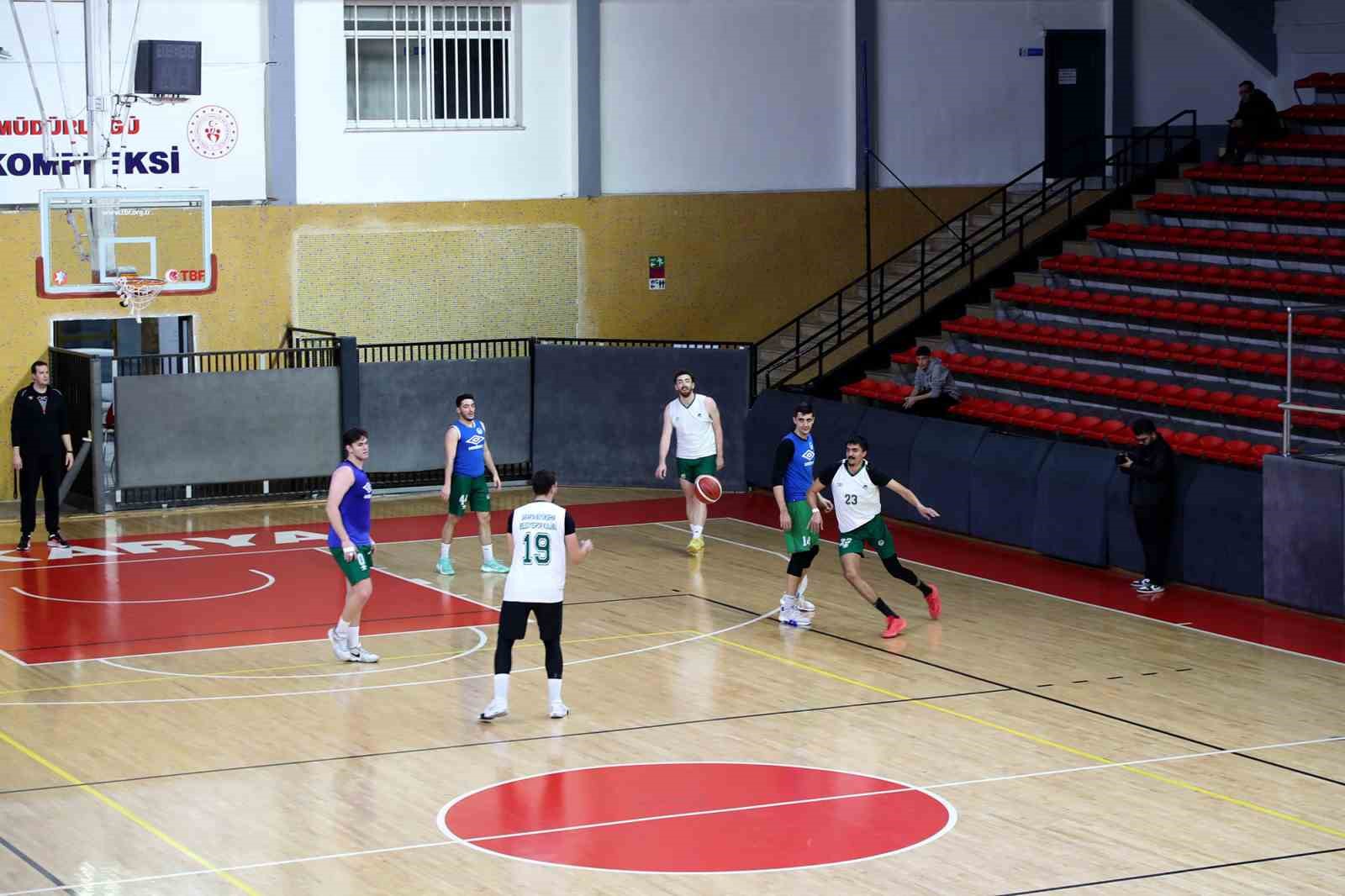 Sakarya Büyükşehir basket takımı ikinci devreye galibiyet serisiyle başladı
