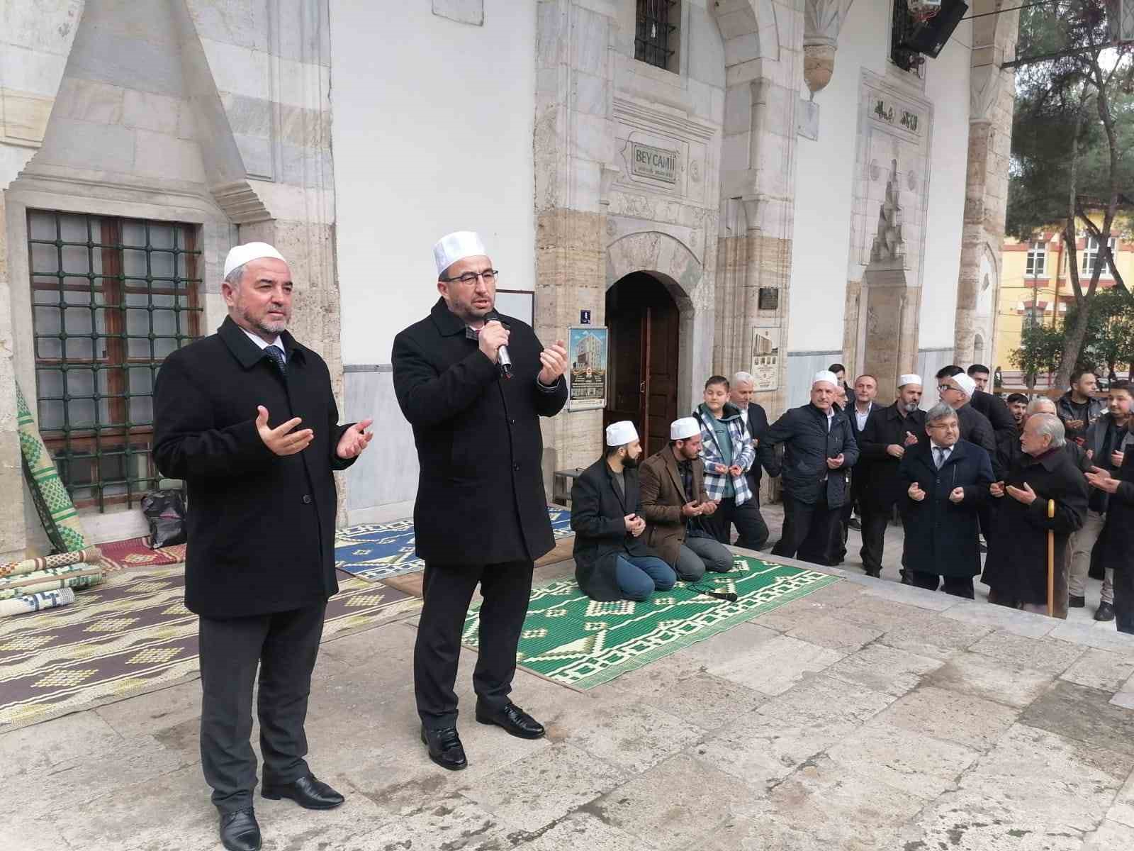 Aydın’da umreciler dualarla uğurlandı
