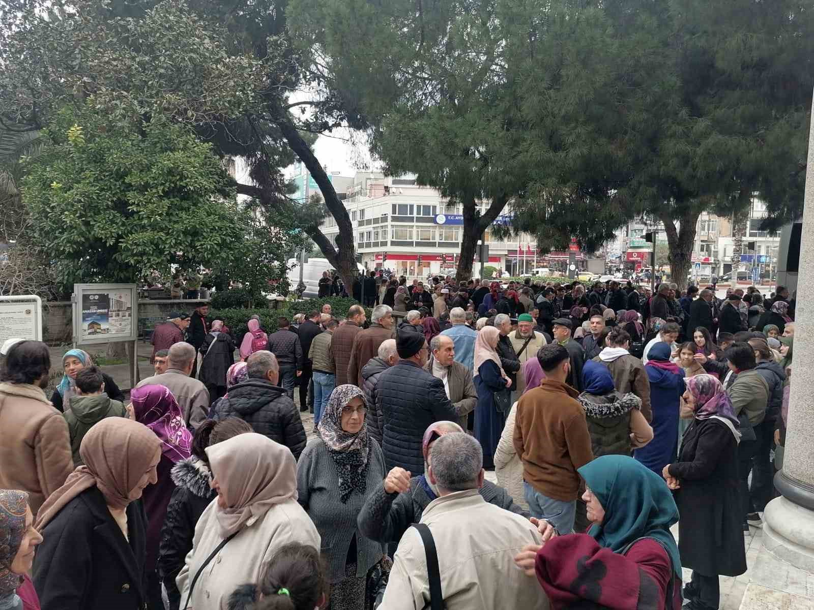 Aydın’da umreciler dualarla uğurlandı
