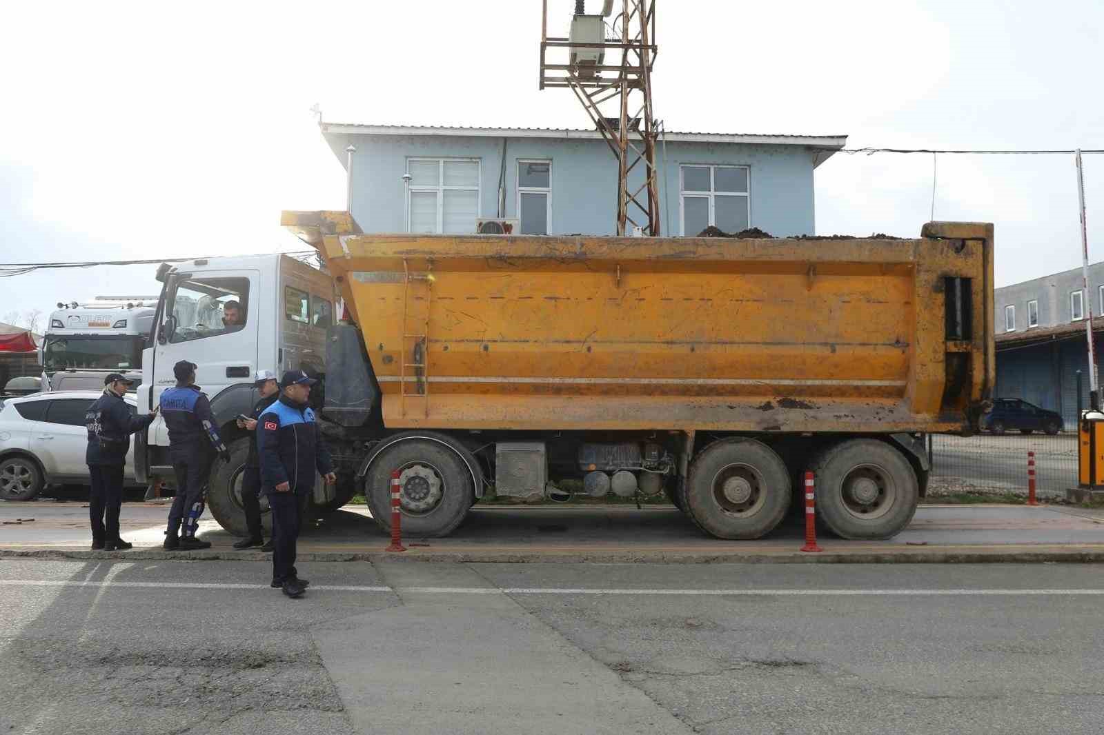 Ordu’da ağır tonajlı araçlara sıkı denetim
