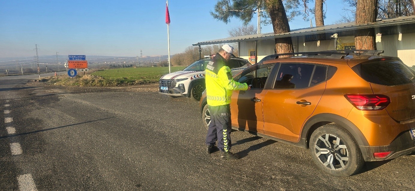 Kırklareli’nde 333 sürücüye işlem yapıldı
