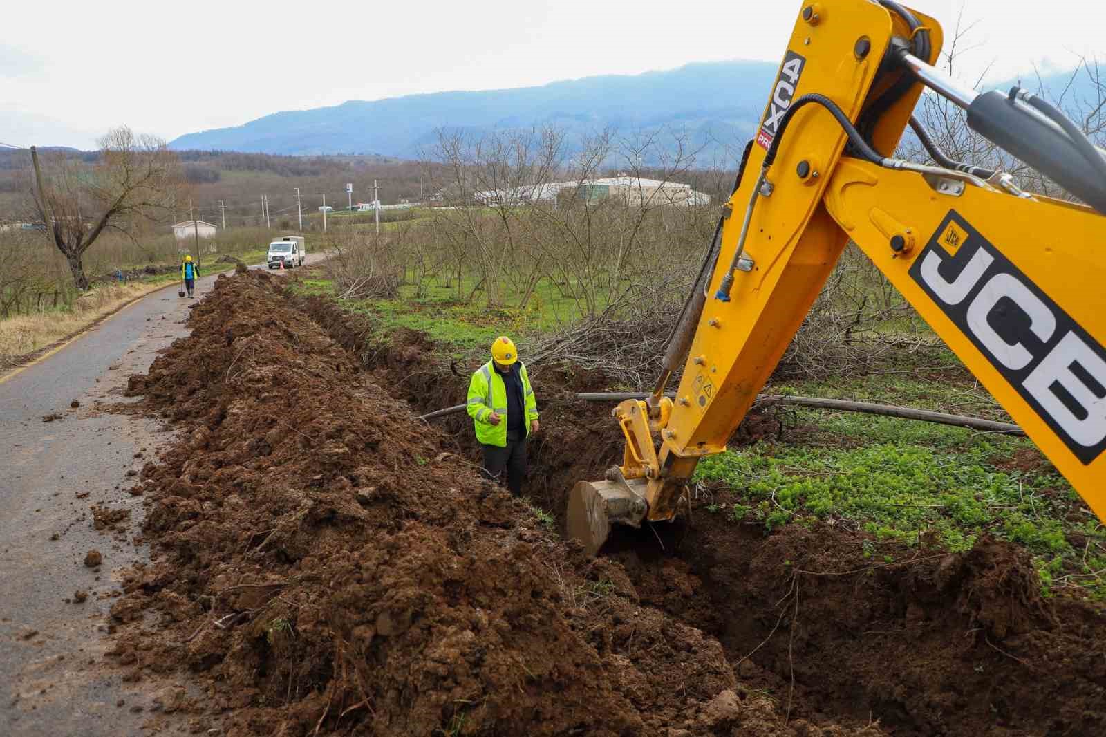 Hendek İkramiye’nin bin 500 metrelik içme suyu hattı yenileniyor
