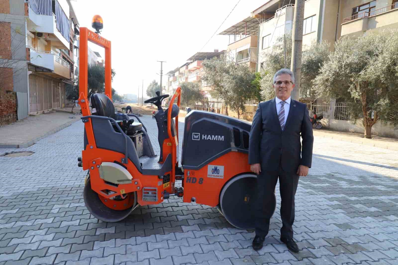 Nazilli Belediyesi’ne yeni bir silindir makinesi kazandırıldı
