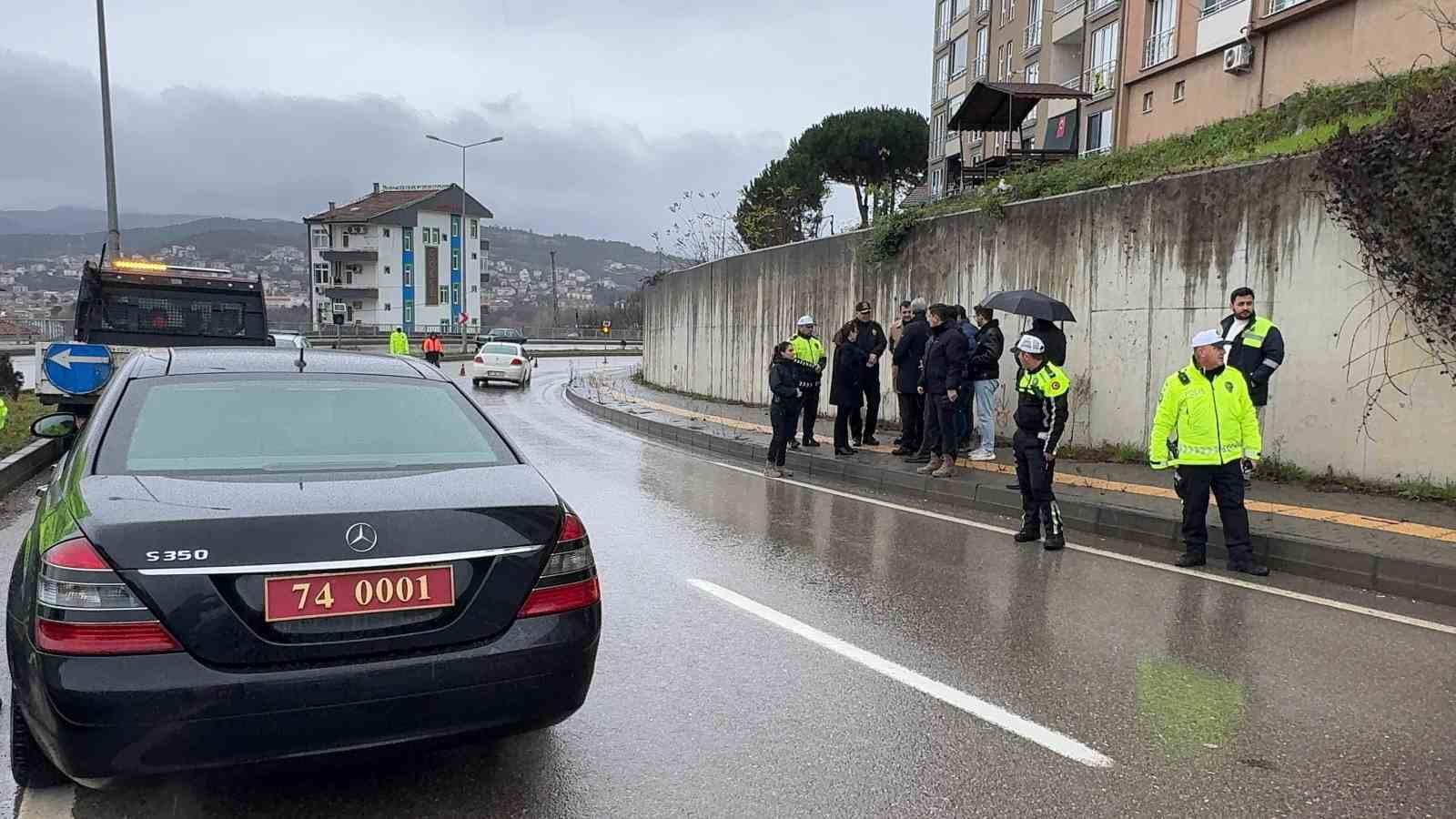 Bu yol hız yapan sürücülerin kabusu oluyor
