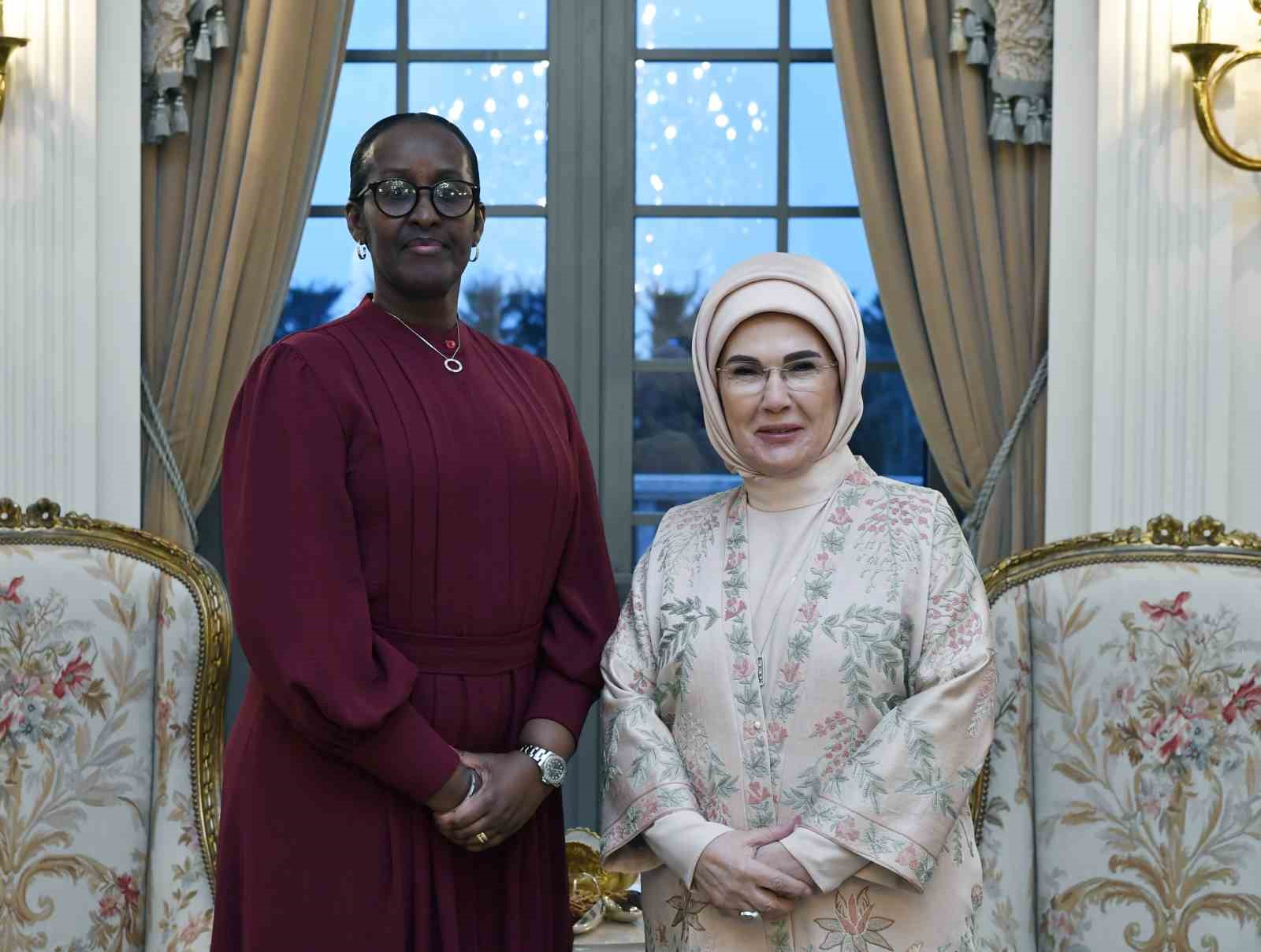 Emine Erdoğan, Ruanda Cumhurbaşkanı’nın eşi Jeannette Kagame ile bir araya geldi
