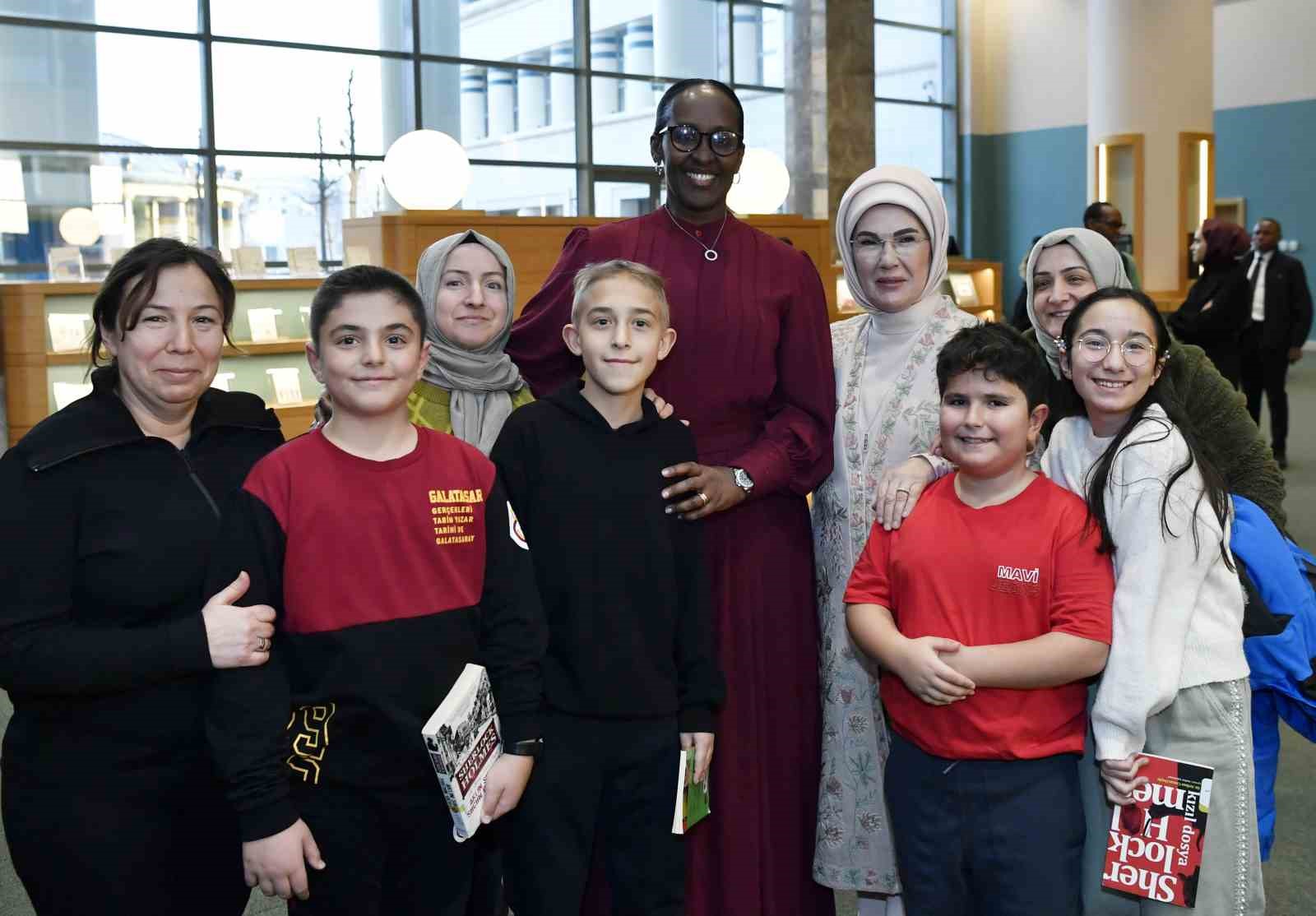 Emine Erdoğan, Ruanda Cumhurbaşkanı’nın eşi Jeannette Kagame ile bir araya geldi
