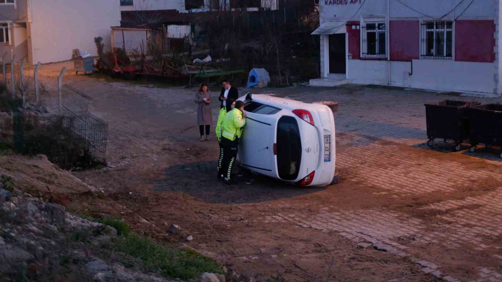 Otomobil 5 metre yükseklikten uçtu: Emniyet kemeri hayat kurtardı
