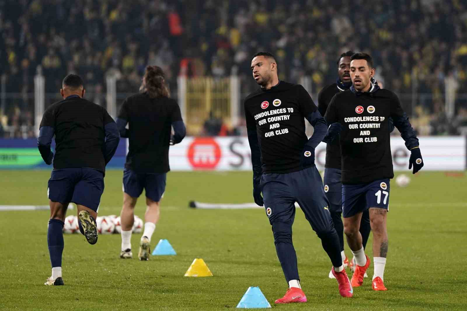 UEFA Avrupa Ligi: Fenerbahçe: 0 - Lyon: 0 (Maç devam ediyor)
