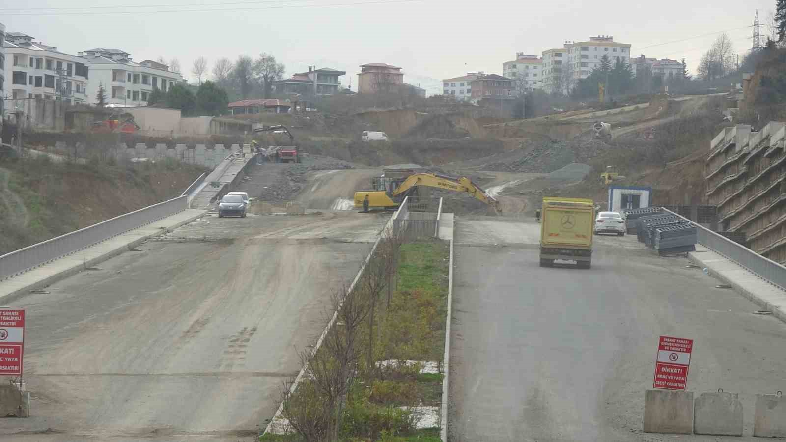 Türkiye’nin en maliyetli şehir içi yollarından Kanuni Bulvarı inşaatında sona doğru
