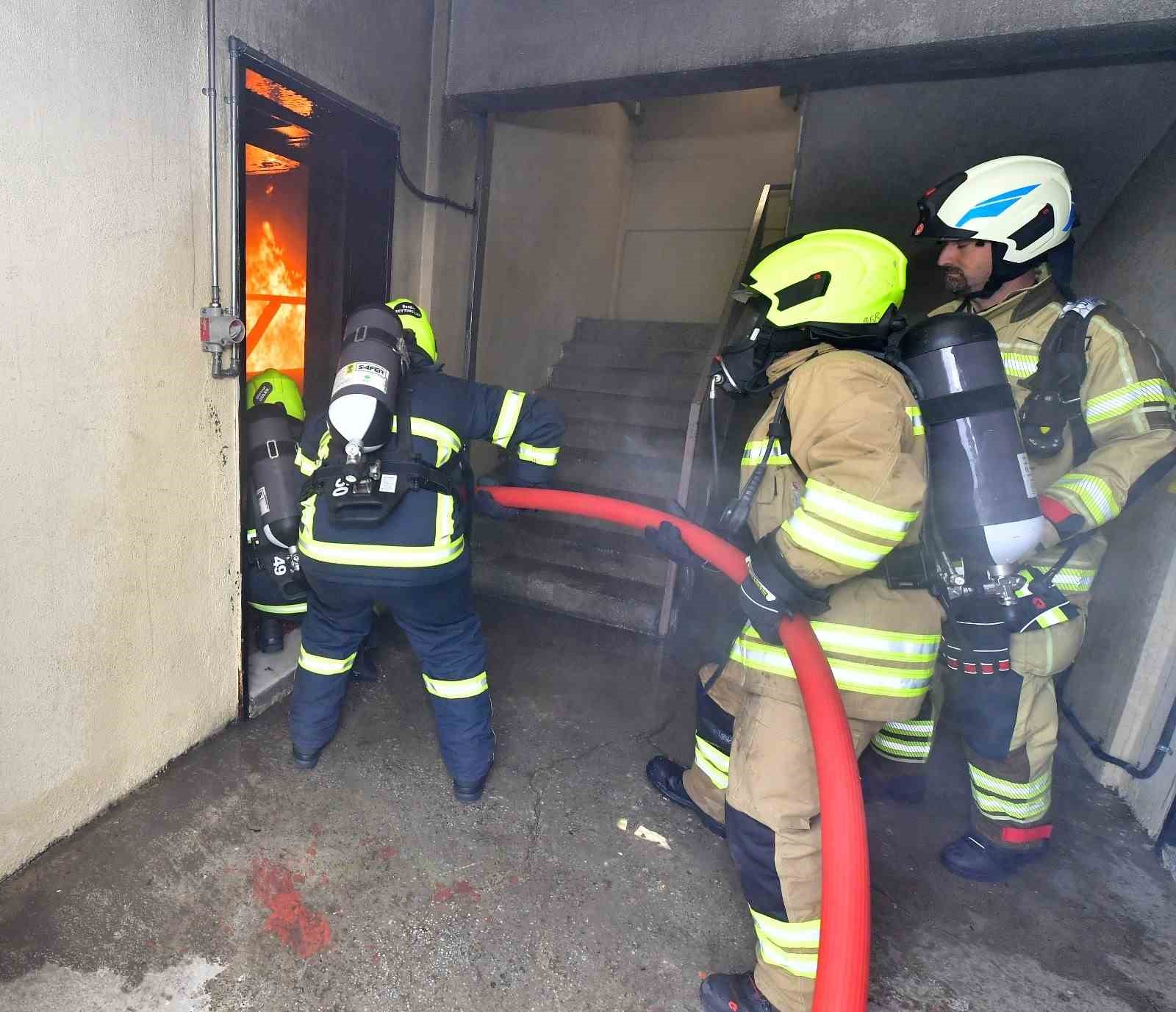 İzmir Büyükşehir’den yangın güvenliğine sıkı denetim
