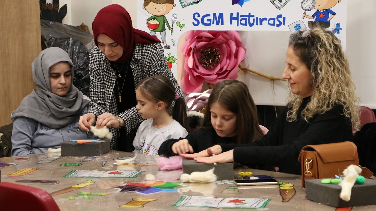 Bu atölyede çocuklar, yardımlaşmayı ve paylaşmanın önemini öğrendi
