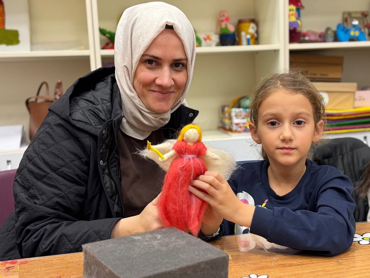 Bu atölyede çocuklar, yardımlaşmayı ve paylaşmanın önemini öğrendi
