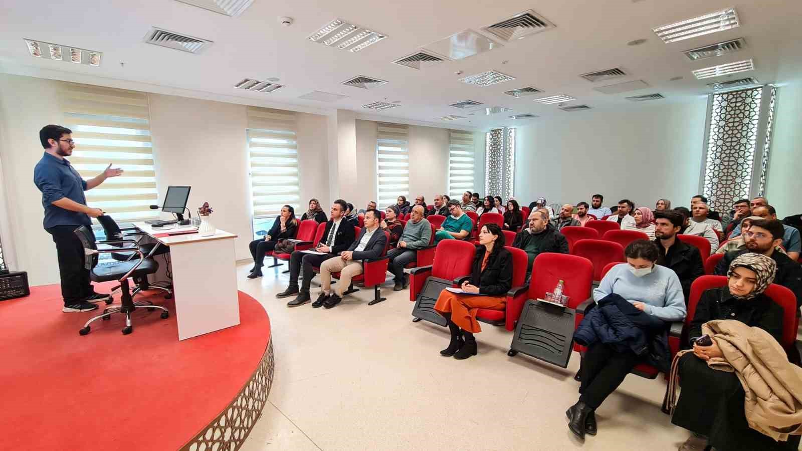 Beyşehir’de aile hekimleri, Beyşehir Devlet Hastanesi’nde toplantıda buluştu
