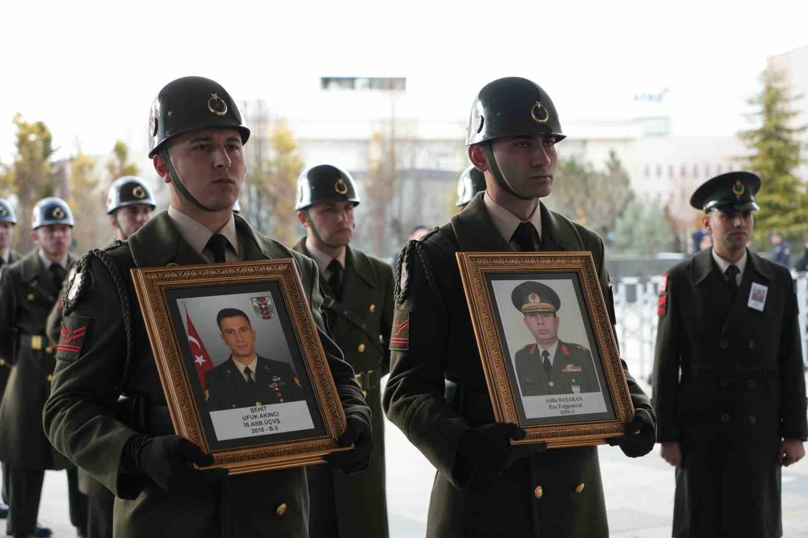 Şehit Astsubay Ufuk Akıncı son yolculuğuna uğurlandı
