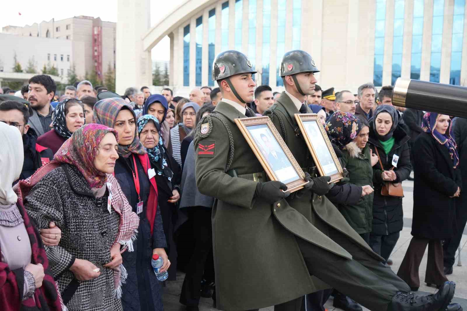 Şehit Astsubay Ufuk Akıncı son yolculuğuna uğurlandı
